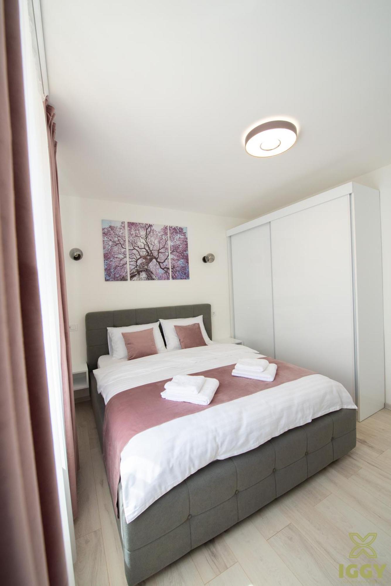 Iggy Premium Apartment Хунедоара Екстериор снимка